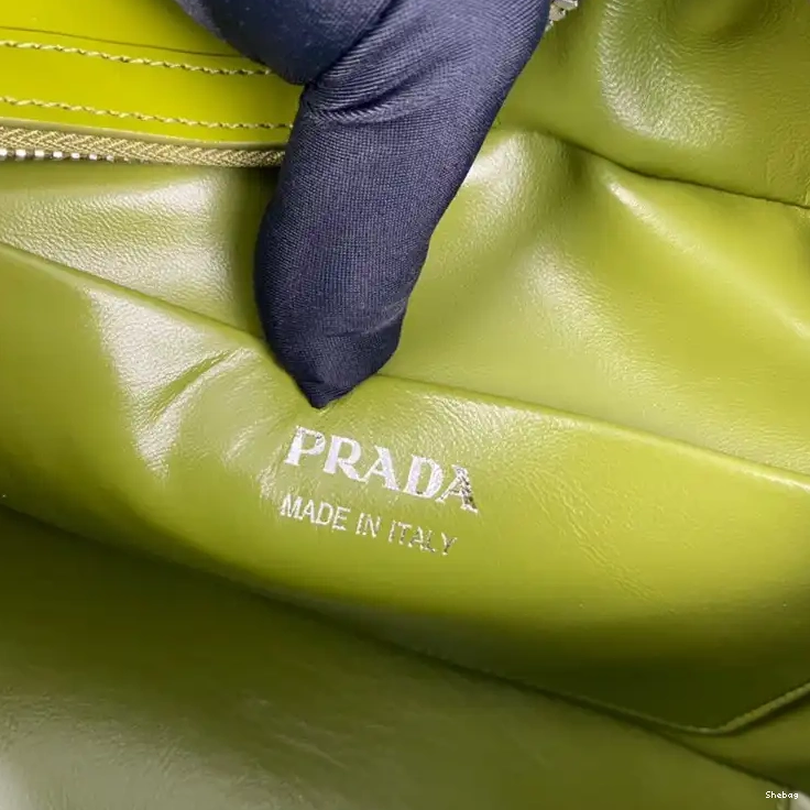 2210YA0119 Prada Bag 0602